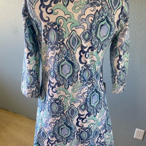 Hawaiian styles dress - Picture 4 of 4